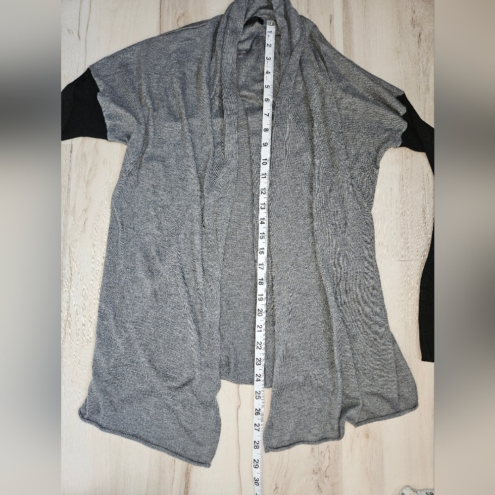 Apt. 9 Grey & Black Colorblock Open Front Cardigan Sweater Women's Small - Picture 5 of 8